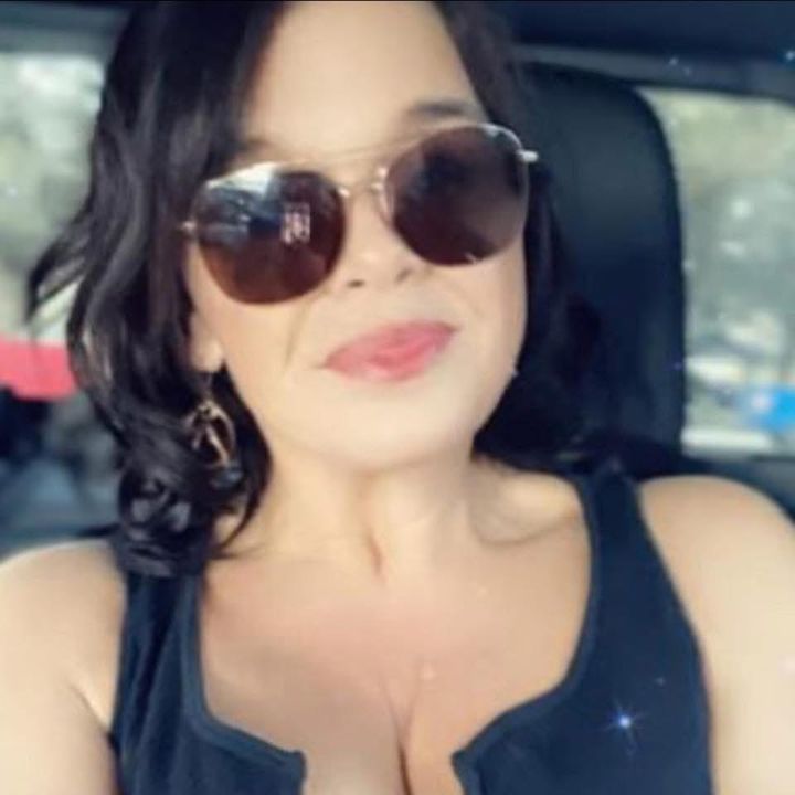 Profile Picture of Kimi Starling (@kimistarling) on Tiktok