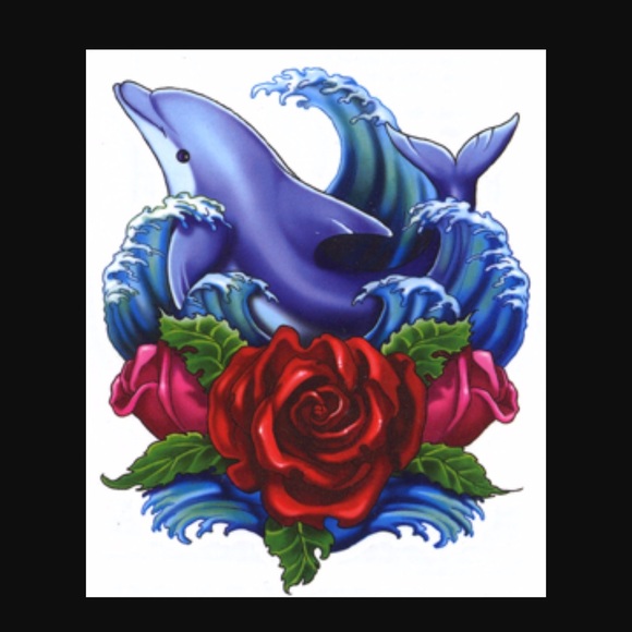 Profile Picture of Tiffany Fernstrom (@fernie85) on Poshmark