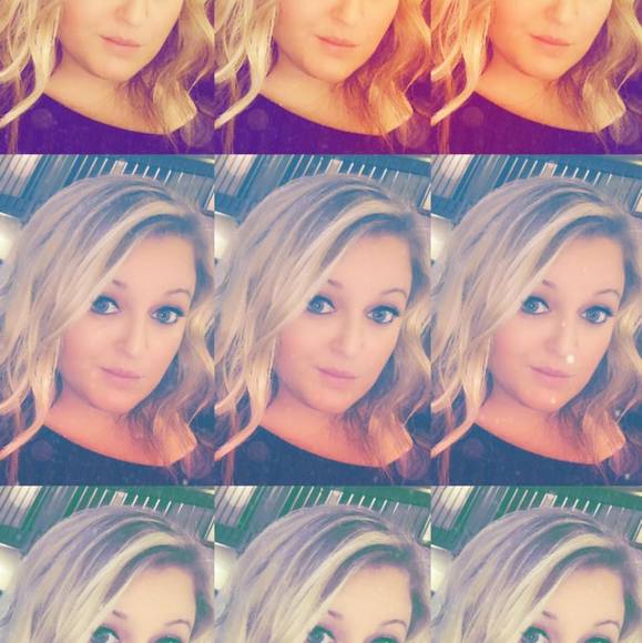 Profile Picture of Sara Kopp (@sara_kopp) on Poshmark