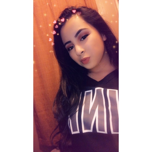 Profile Picture of Beida Ramos (@beidaramos) on Poshmark