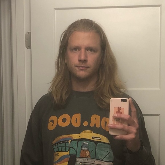 Profile Picture of Joshua Thomas (@joshuathomas591) on Poshmark
