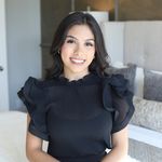 Profile Picture of Mireya Cassandra | Houston Realtor 🖤 (@mireyaatherealtor) on Instagram