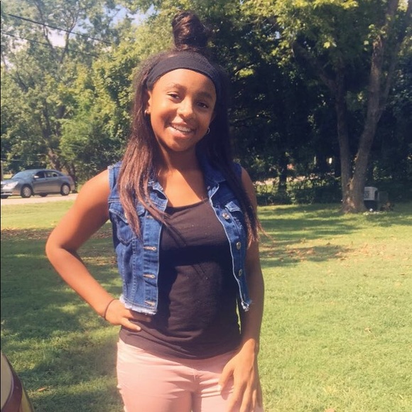 Jaynia Starnes - Poshmark Profile Picture of Jaynia Starnes (@nia817) on Poshmark