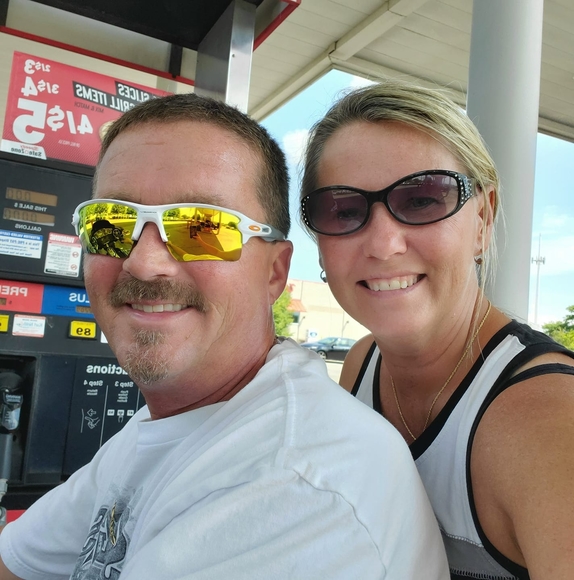 Profile Picture of Gloria Killen jones (@06flhxstreet) on Poshmark