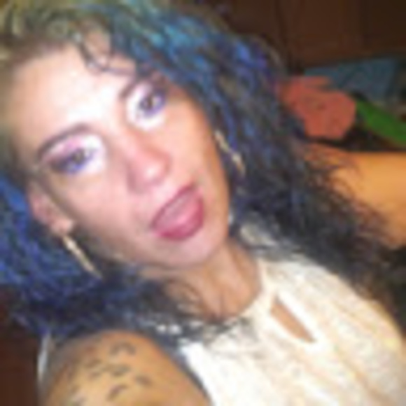 Profile Picture of Danica Saxby (@danicasaxby) on Poshmark