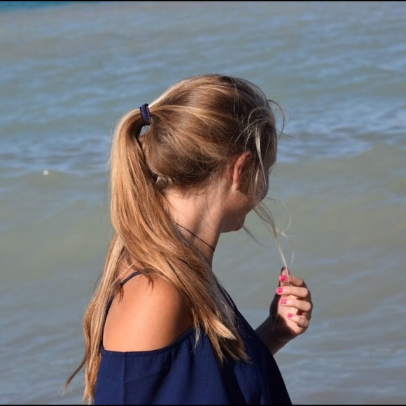 Profile Picture of Kate Davis (@katherinejdavis) on Poshmark