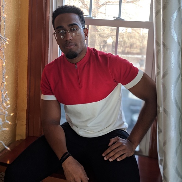 Profile Picture of Joseph Bennett (@josephbennet263) on Poshmark