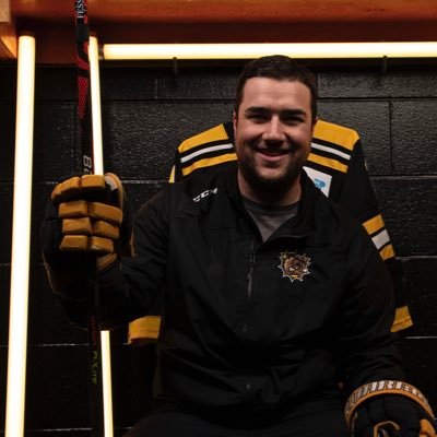 Profile Picture of Steve Santos (@Steve_Santos7) on Twitter