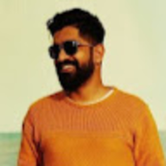 Profile Picture of Tauseef Haider (@tausified) on Poshmark