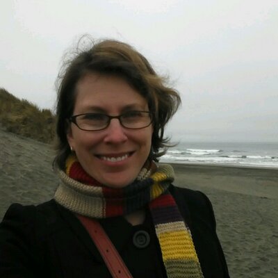 Profile Picture of Susan Bell (@Zardeenah) on Twitter