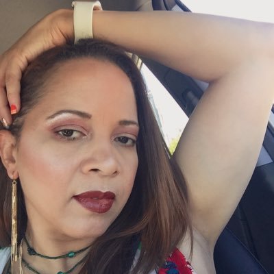 Profile Picture of Evelyn Williams (@evelynawilliams) on Twitter