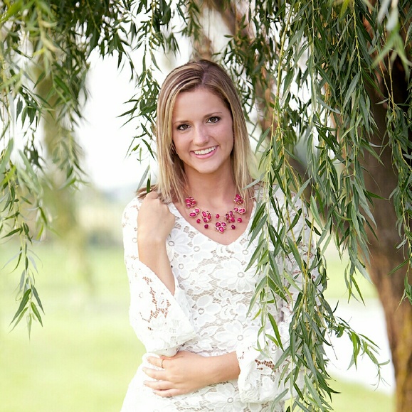 Profile Picture of Kassidy Beckstein (@kassidy_beck) on Poshmark