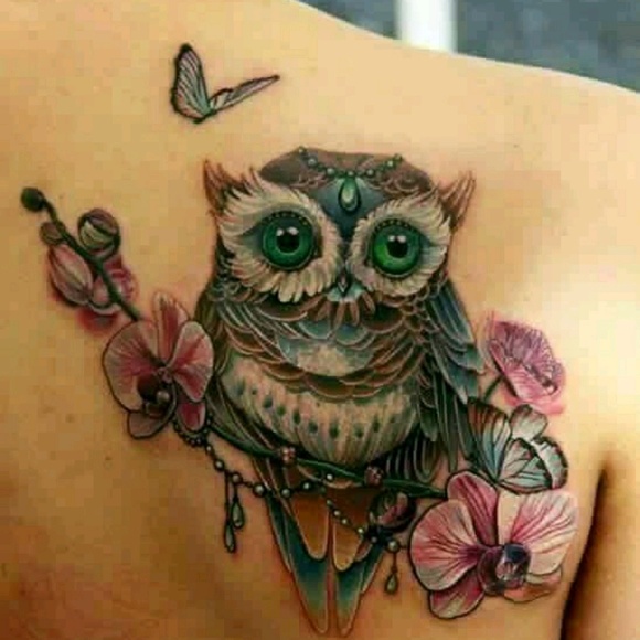 Profile Picture of Lucy Xiong (@blu_lu) on Poshmark