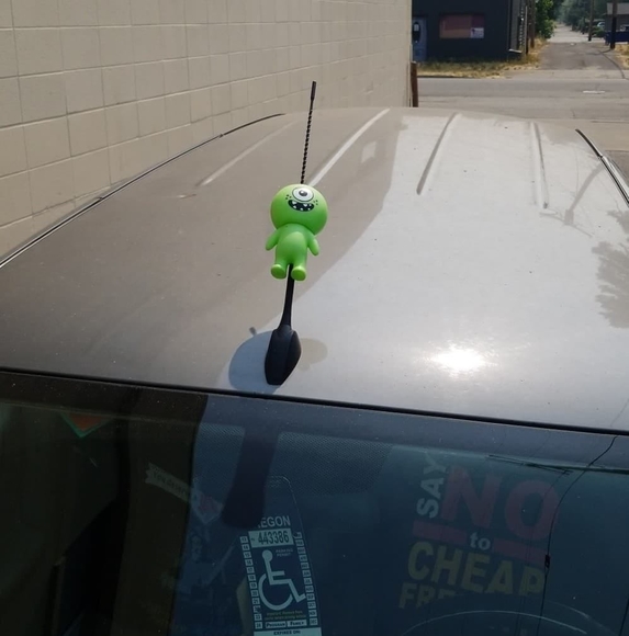 Profile Picture of Angela Allgaier (@alien512003) on Poshmark