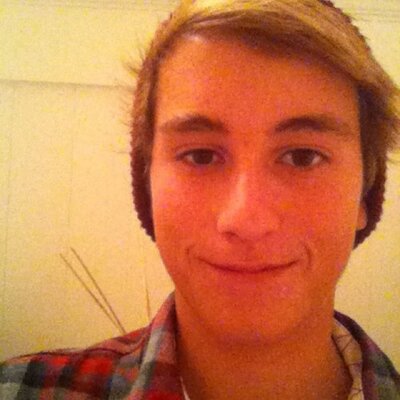 Profile Picture of Andrew Halton (@anhalton) on Twitter