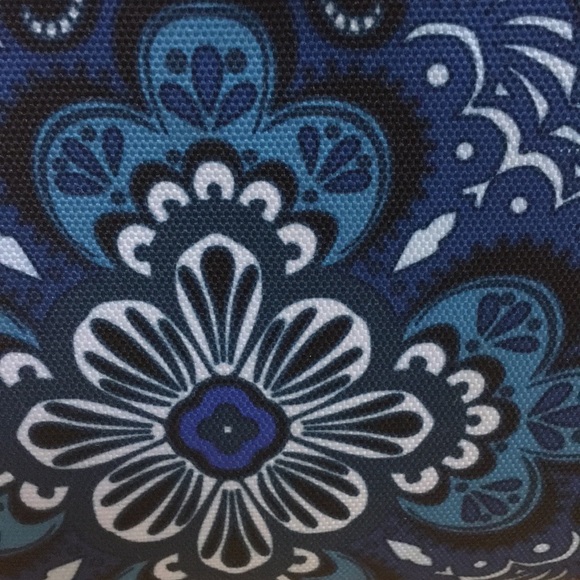 Profile Picture of Roberta Schaumberg (@rschaumberg) on Poshmark