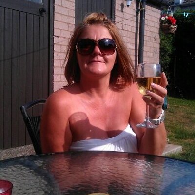 Profile Picture of Mandy Dixon (@MandyStorey79) on Twitter