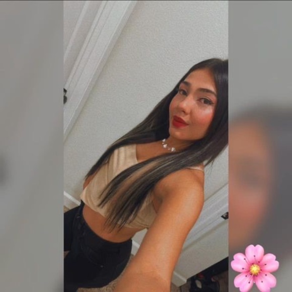 Profile Picture of Isabela Chaparro (@saraisabelan08) on Poshmark