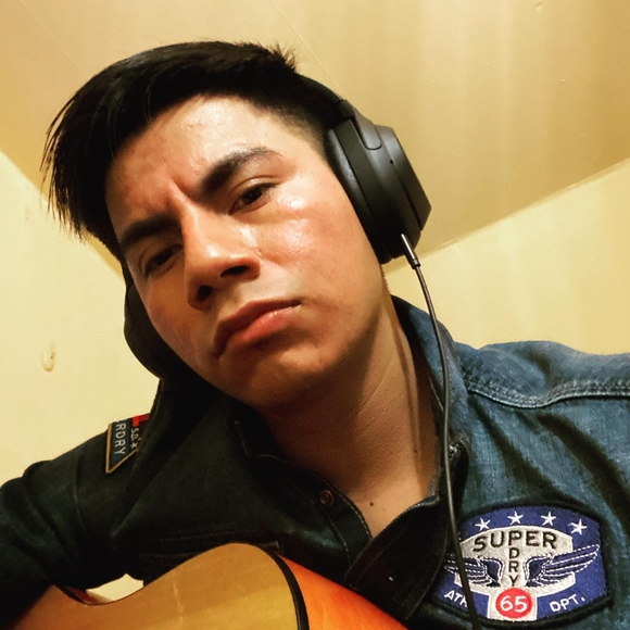 Profile Picture of Moises Salazar (@salazar_92) on Poshmark