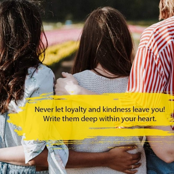 Profile Picture of Nelly Nelly (@nellynelly727) on Poshmark