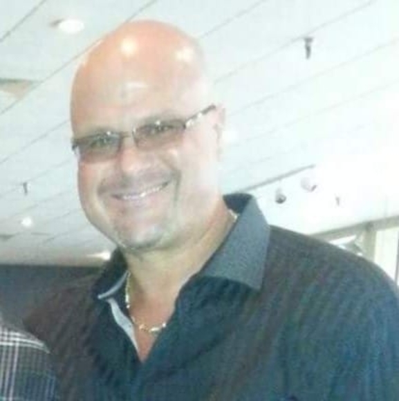 Profile Picture of Tony Lanza (@tony_lanza) on Poshmark