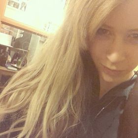 Profile Picture of Danielle Dingley (@danidingles) on Pinterest