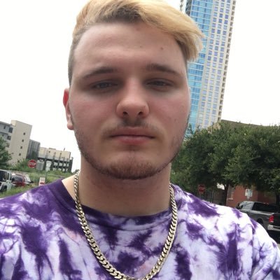 Profile Picture of Iownaxult (@roebuck_jessie) on Twitter