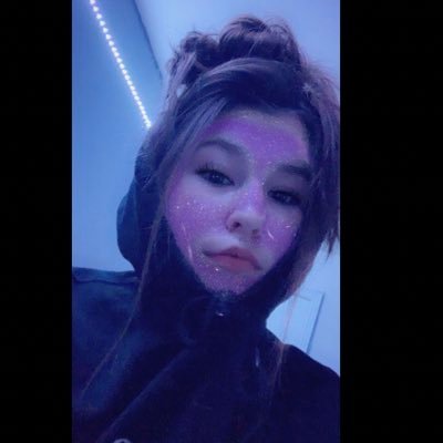 Profile Picture of Katelyn Goodwin (@Katelyn61347617) on Twitter