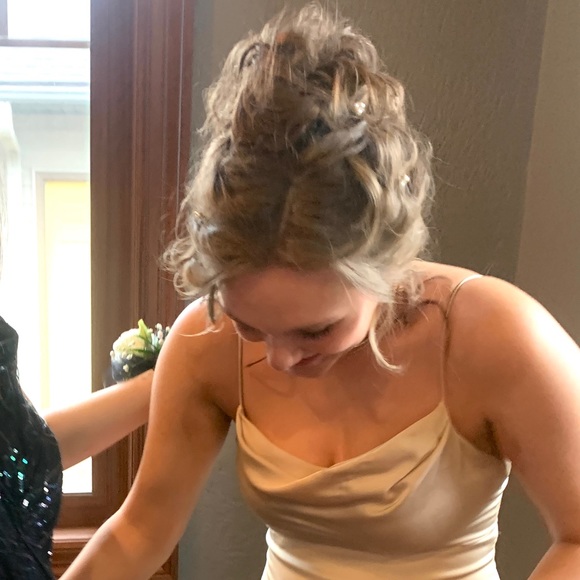 Profile Picture of Cece Bjerke (@ceceb424) on Poshmark