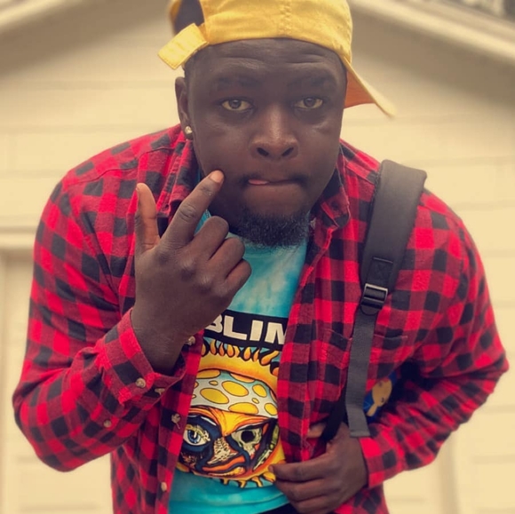 Cj Battiste - Poshmark Profile Picture of Cj Battiste (@lilshobattiste) on Poshmark