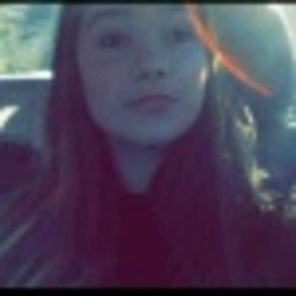 Grace Lamica - Poshmark Profile Picture of Grace Lamica (@silentillusions) on Poshmark