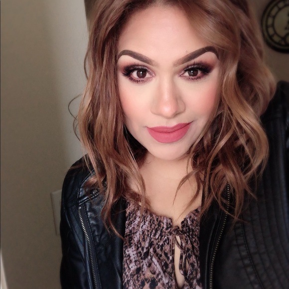 Profile Picture of Lucy c Collazo ramirez (@lucy_collazo) on Poshmark