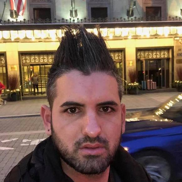 Profile Picture of Hairo Perez (@hppedraza) on Poshmark