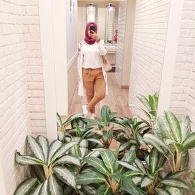 Profile Picture of Amelia Rizki (@ameliaoguri) on Pinterest