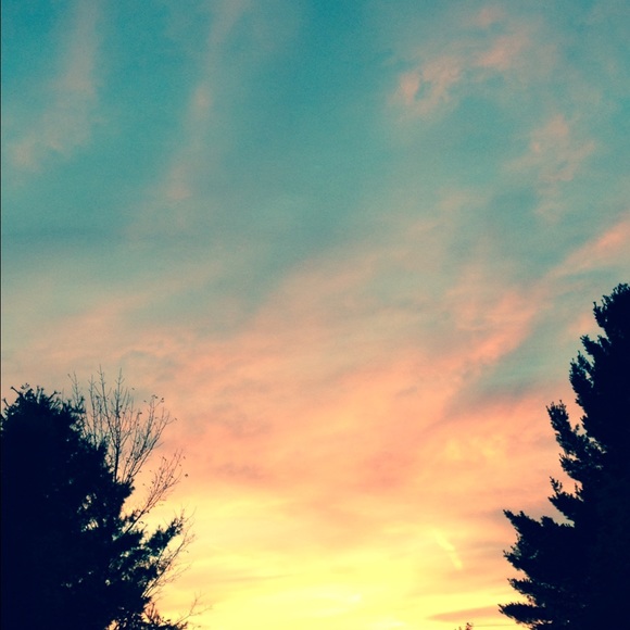 Profile Picture of Anna Schoenith (@aschoenith) on Poshmark