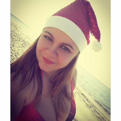 Profile Picture of Lora Anderson (@lora_and_son) on Twitter