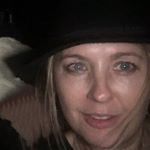 Profile Picture of Julie Carlton (@bendysnoop) on Instagram