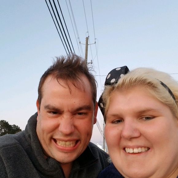 Profile Picture of Daniel Nobles (@daniel420724) on Poshmark