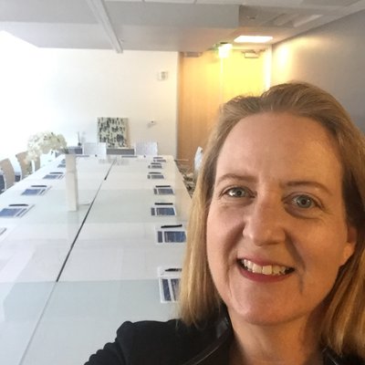 Profile Picture of Christine Leffler (@ChristineLinPDX) on Twitter