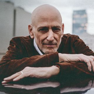 Profile Picture of Andrew Klavan (@theandrewklavan) on Instagram
