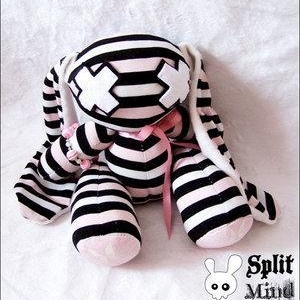 Profile Picture of Helen Diffenderfer (@lifeinthecolors) on Myspace