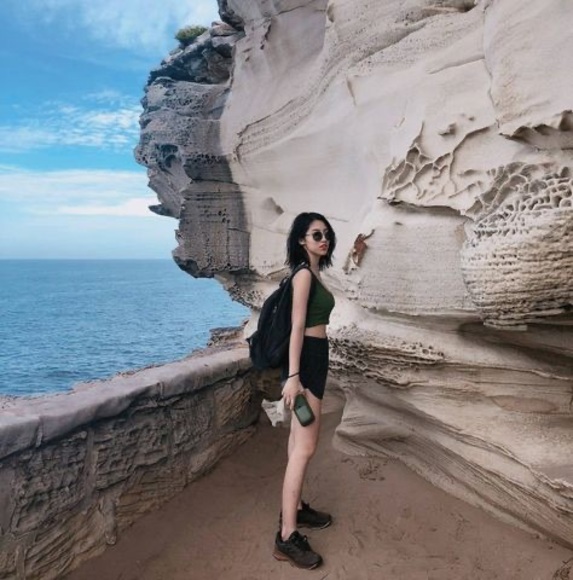 Profile Picture of Xuan Lu (@xuanlu225) on Poshmark