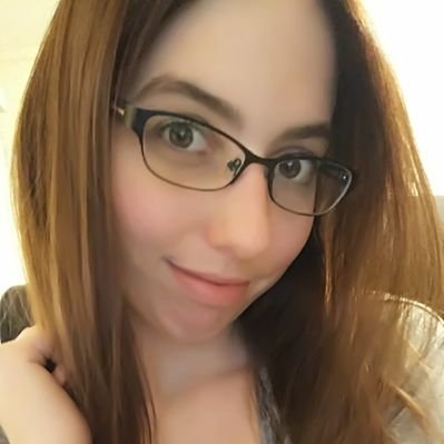 Profile Picture of Pam Dennis (@PamxSlam) on Twitter