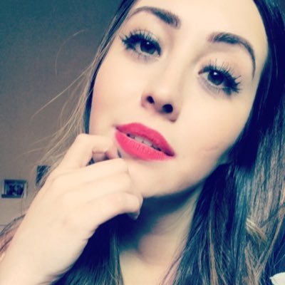 Profile Picture of Lucila Castro (@luciicv27) on Twitter