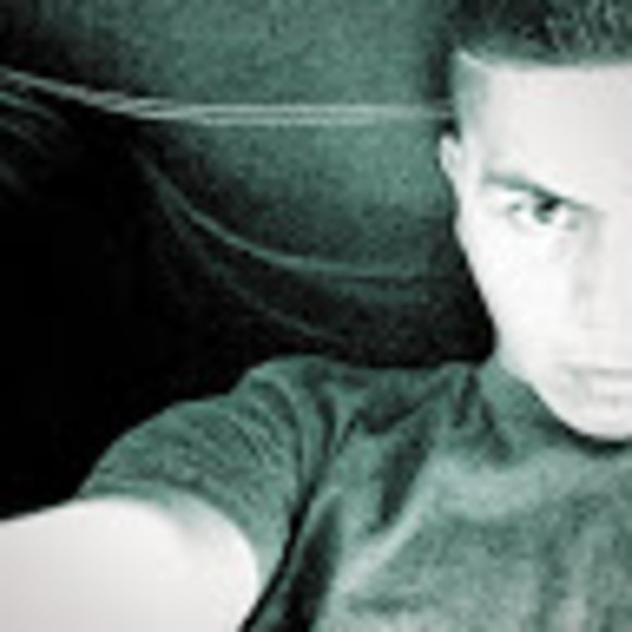 Profile Picture of Isauro Lopez (@isauro600) on Poshmark