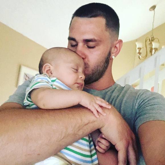 Profile Picture of Hill Kevin (@cashhnoww) on Poshmark