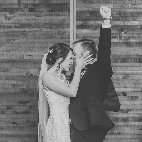 Profile Picture of Kayte Osterfeld (@kayteosterfeld) on Poshmark