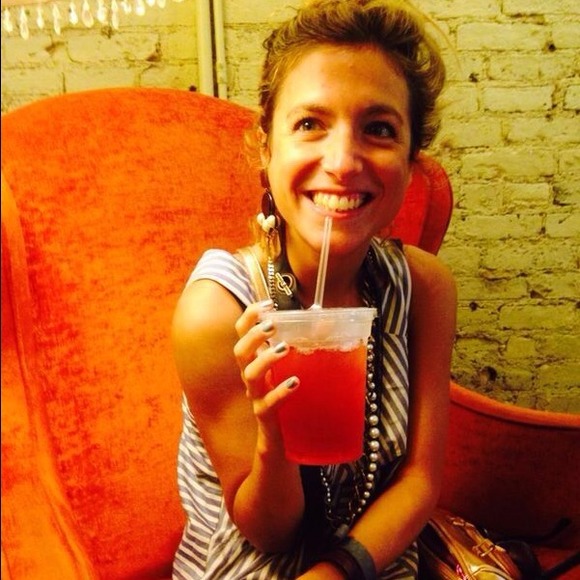 Profile Picture of Michal Barash (@mloolab) on Poshmark