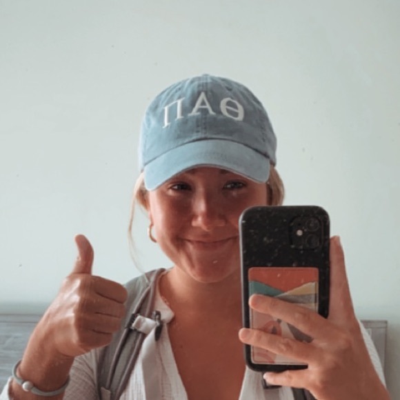 Grace Dymski - Poshmark Profile Picture of Grace Dymski (@grace_dymski) on Poshmark