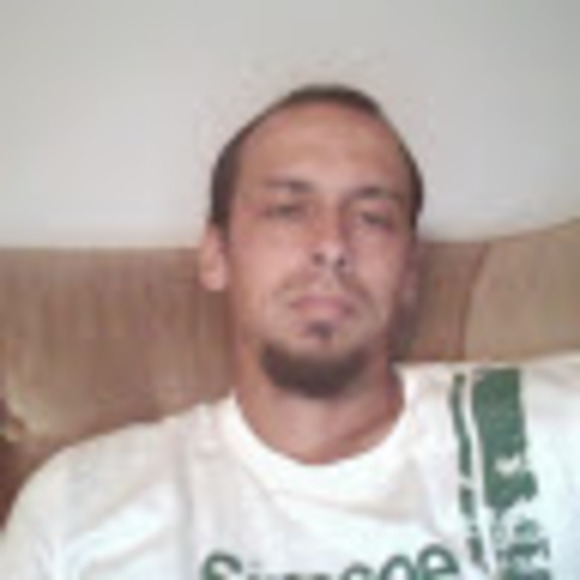 Profile Picture of Ryan Roy (@ryanroy930) on Poshmark